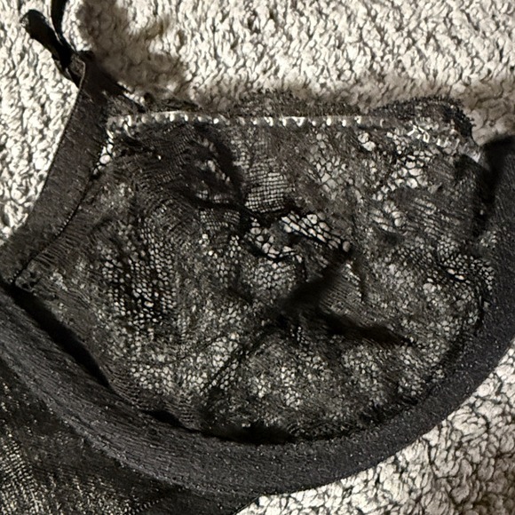 Rene Rofe Black Sheer Floral Lace Underwire Demi Bra with Bow Accents S/M - Picture 6 of 7